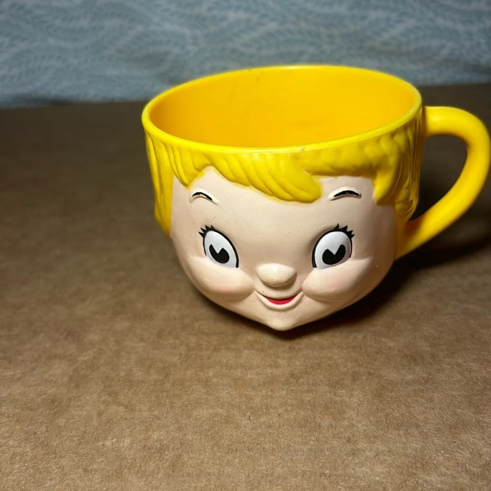 Vtg 1970's Dolly Dingle Campbell's Kid Plastic Soup Mug Cup Molded Plastic Face